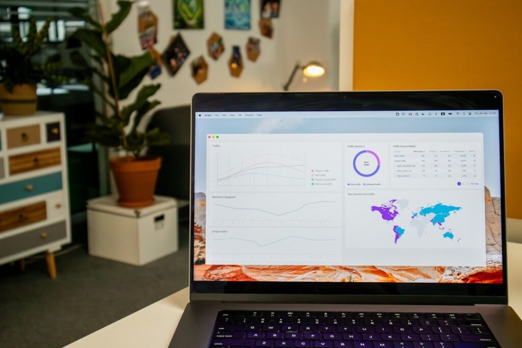 HubSpot無料版vs有料版比較｜どこまで無料で使えるかをプラン別に解説