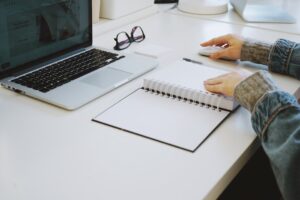 提案書作成に半日かけている人へ｜Gamma×Canva×イルシルで工程を分けて時短する手順